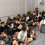 金边警方突袭公寓:捣毁电诈与毒品据点,逮捕55人-免费彩金-白嫖彩金-白嫖网站大全